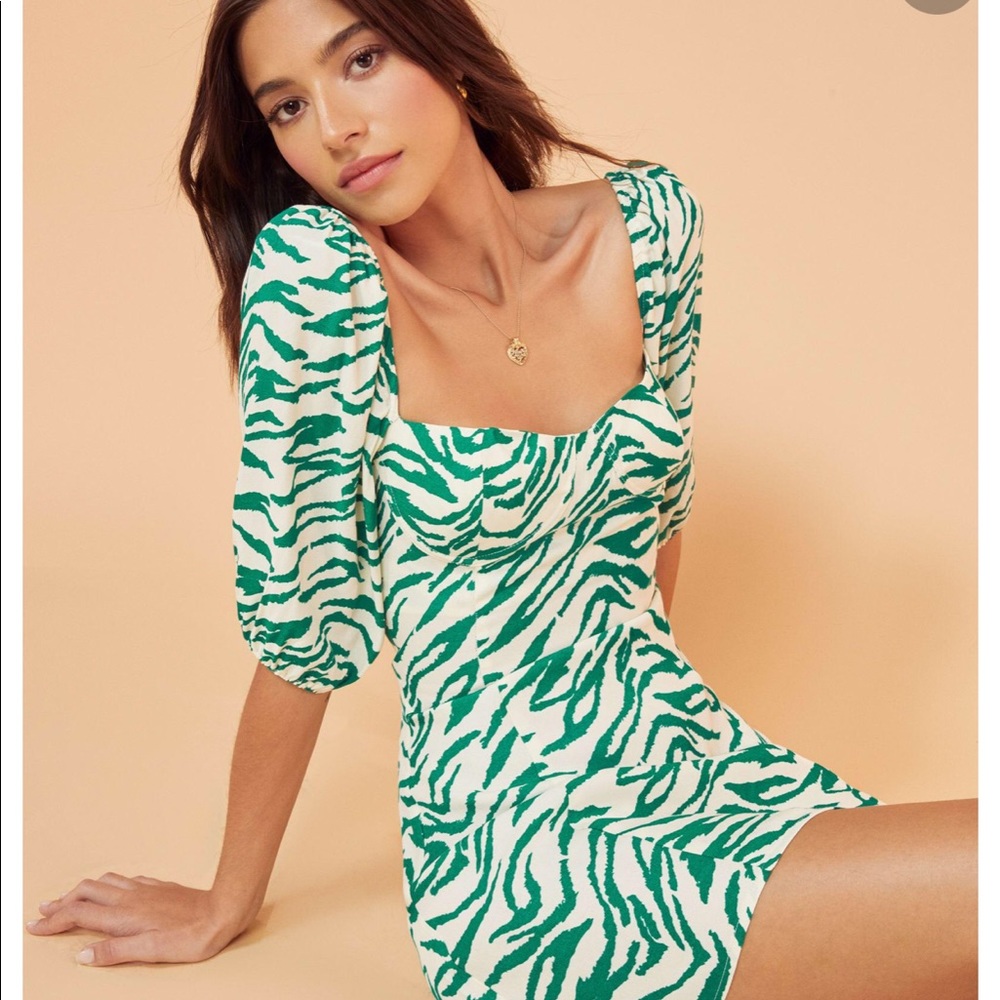 COPY - Never worn 😎 💚 Reformation dress.